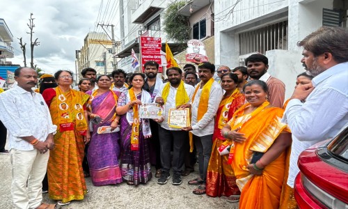 శ్రీరామ్ చినబాబు గెలుపుకు ఎమ్మెల్యే షాజహాన్ బాష ఇంటి ఇంటికీ ప్రచారం 