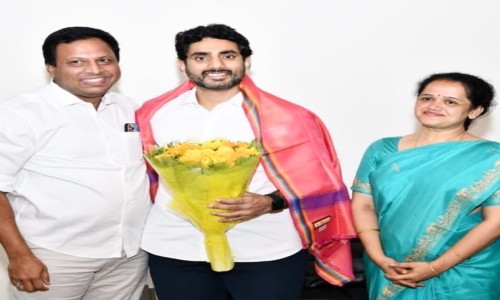 మదనపల్లె మున్సిపల్ ఛైర్ పర్సన్ రేసులో బోడిపాటి మమత - మంత్రి నారా లోకేష్ బాబుని కలసిన బోడిపాటి శ్రీనివాస్ దంపతులు