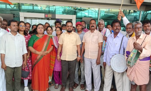తిరుపతి లో తంబళ్లపల్లె డప్పు కళాకారుల మోత